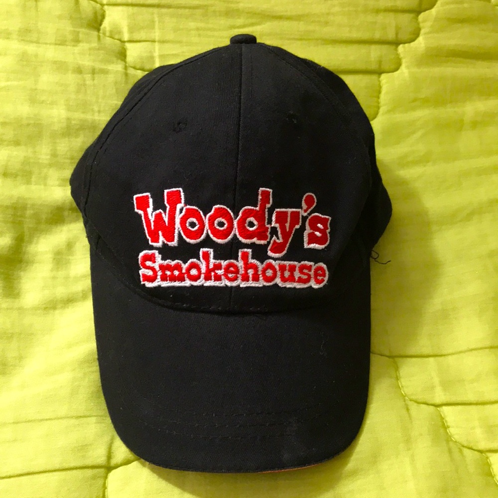 Woodys smokehouse hat